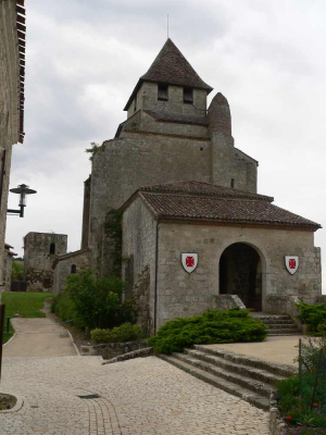01-entrance-to-chateau_0