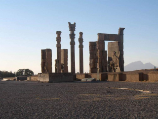04-photo-the-gate-of-all-nations